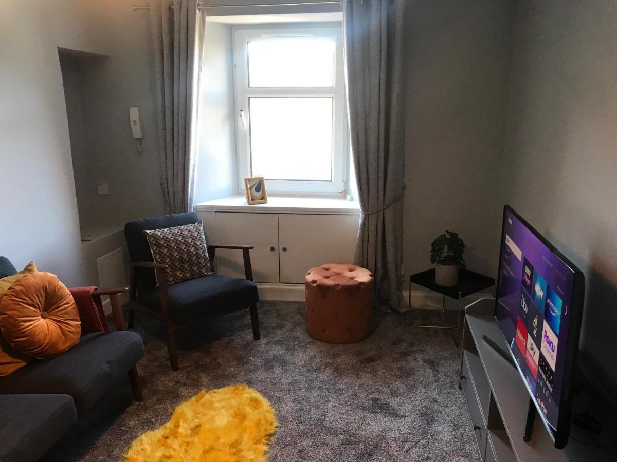 Fantastic 2 Bed Flat In Dunblane High Street Apartment Exterior photo